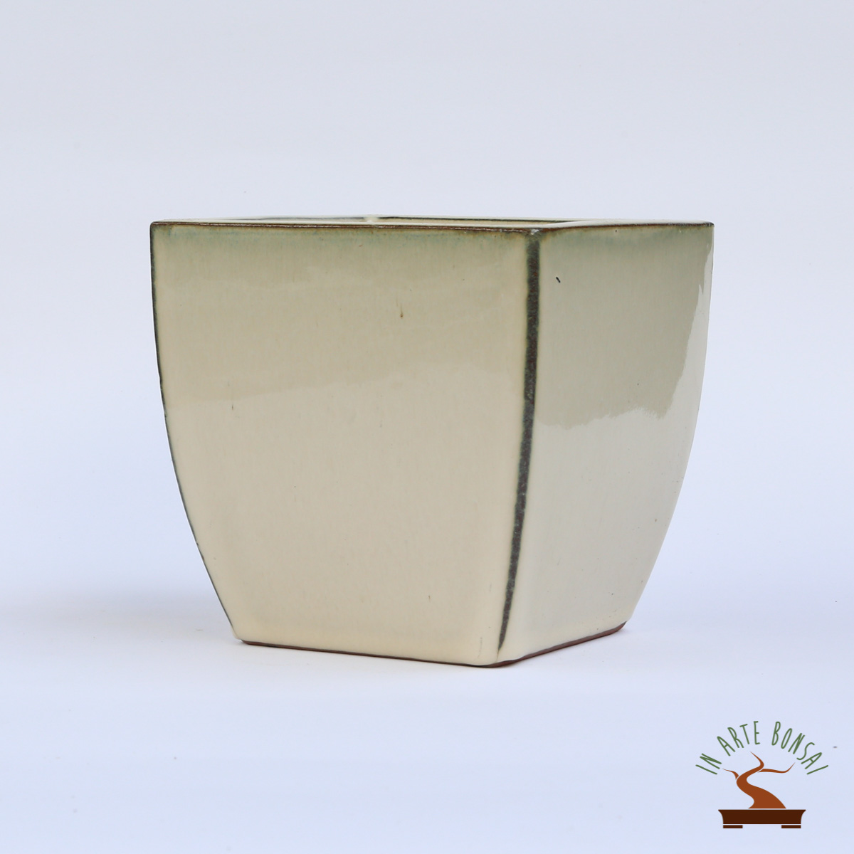 Square pot 132 mm.