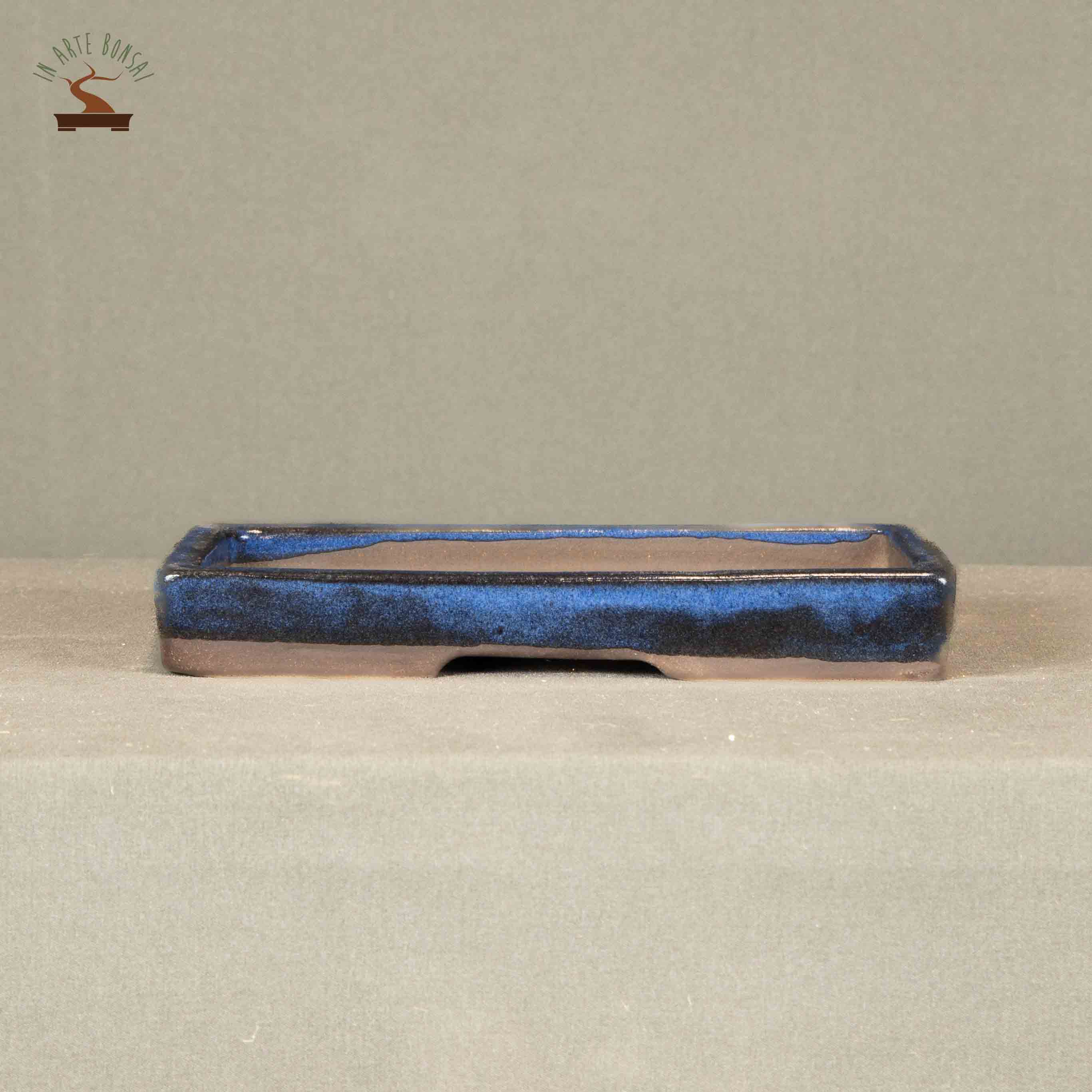 Rectangular pot 186 mm.