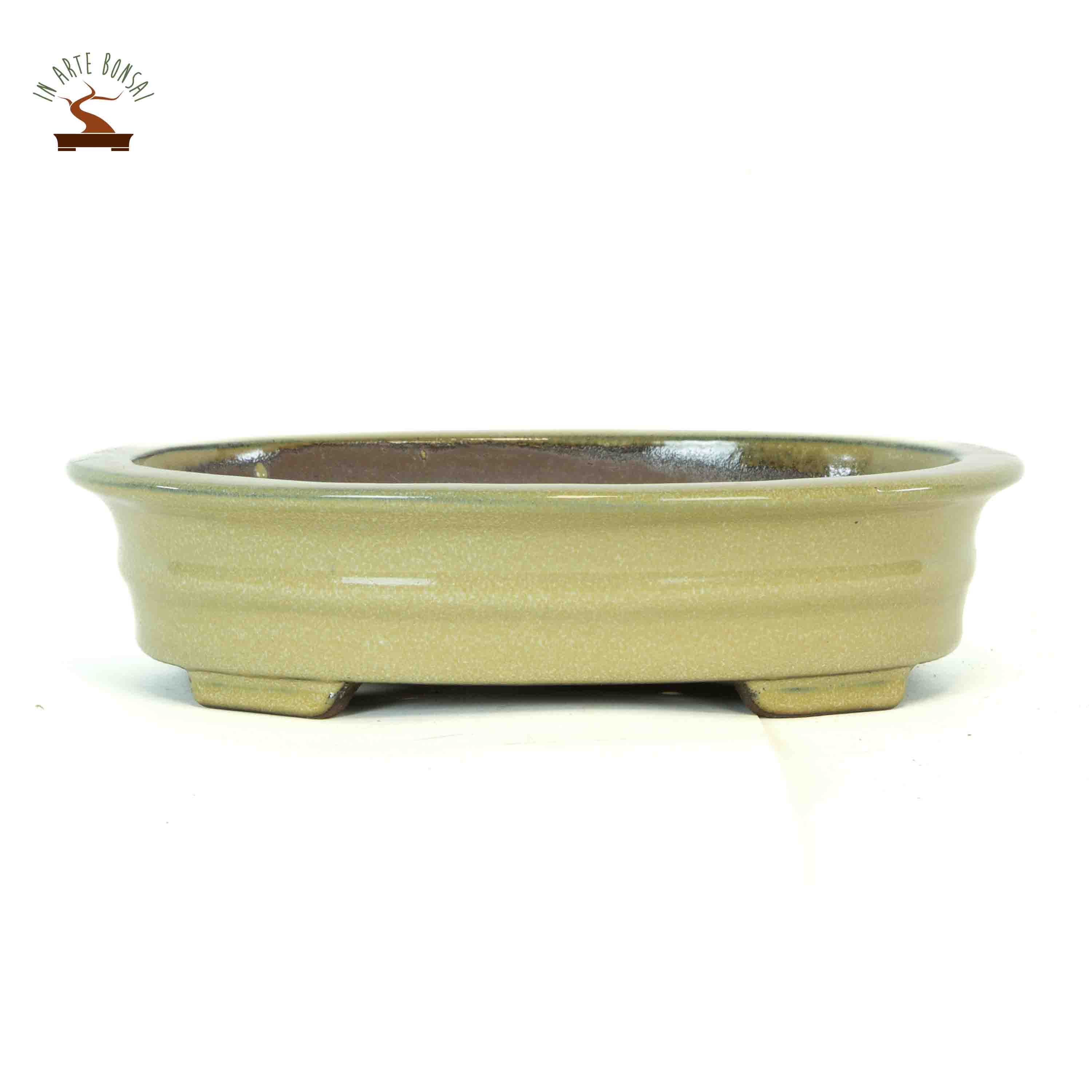 Oval pot 220 mm.