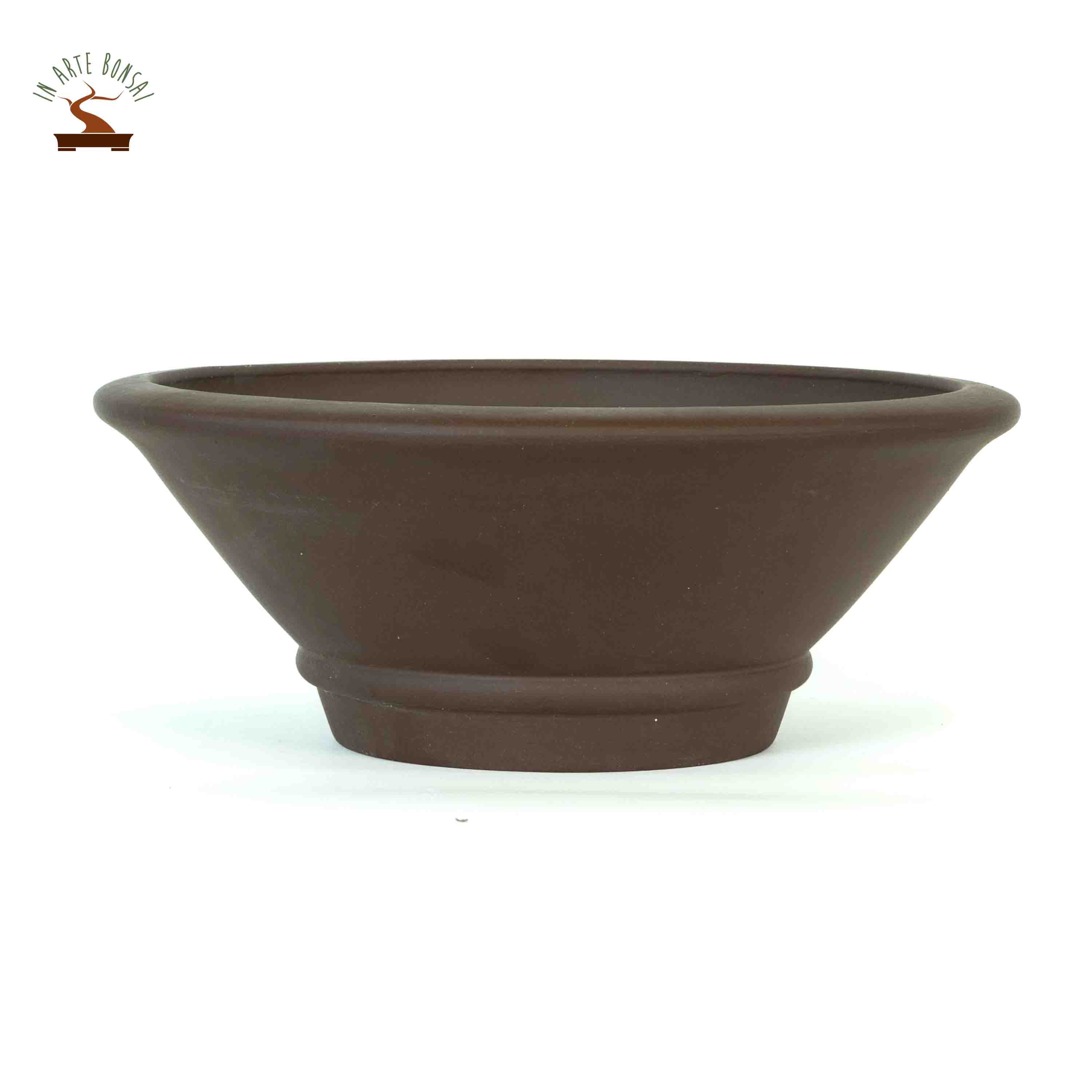 Round pot 230 mm.